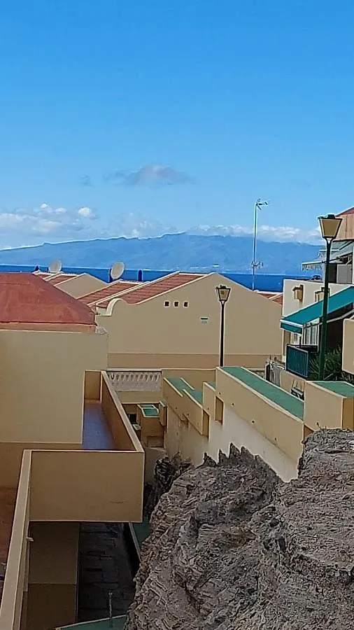 Holiday In Mareverde 阿德耶 公寓