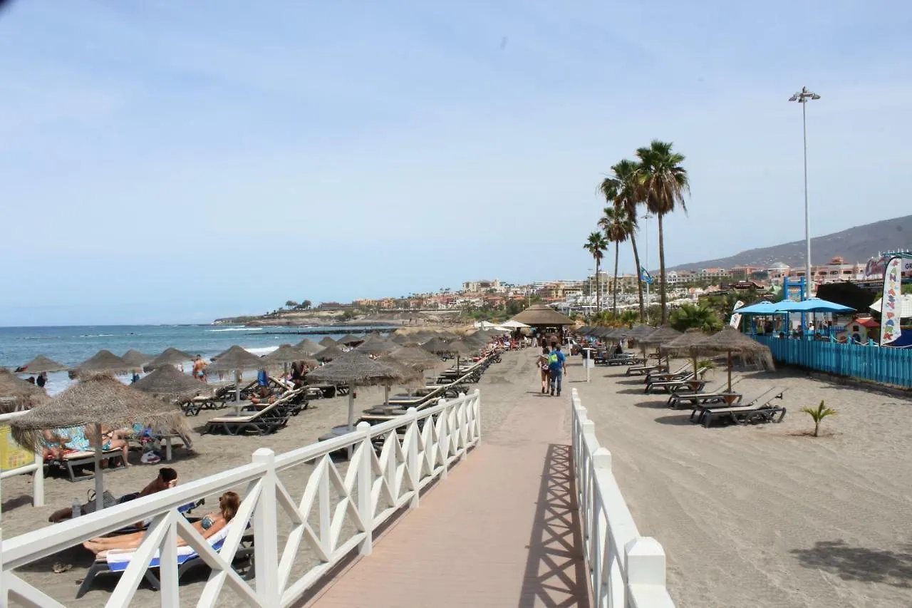 Holiday In Mareverde 阿德耶 公寓